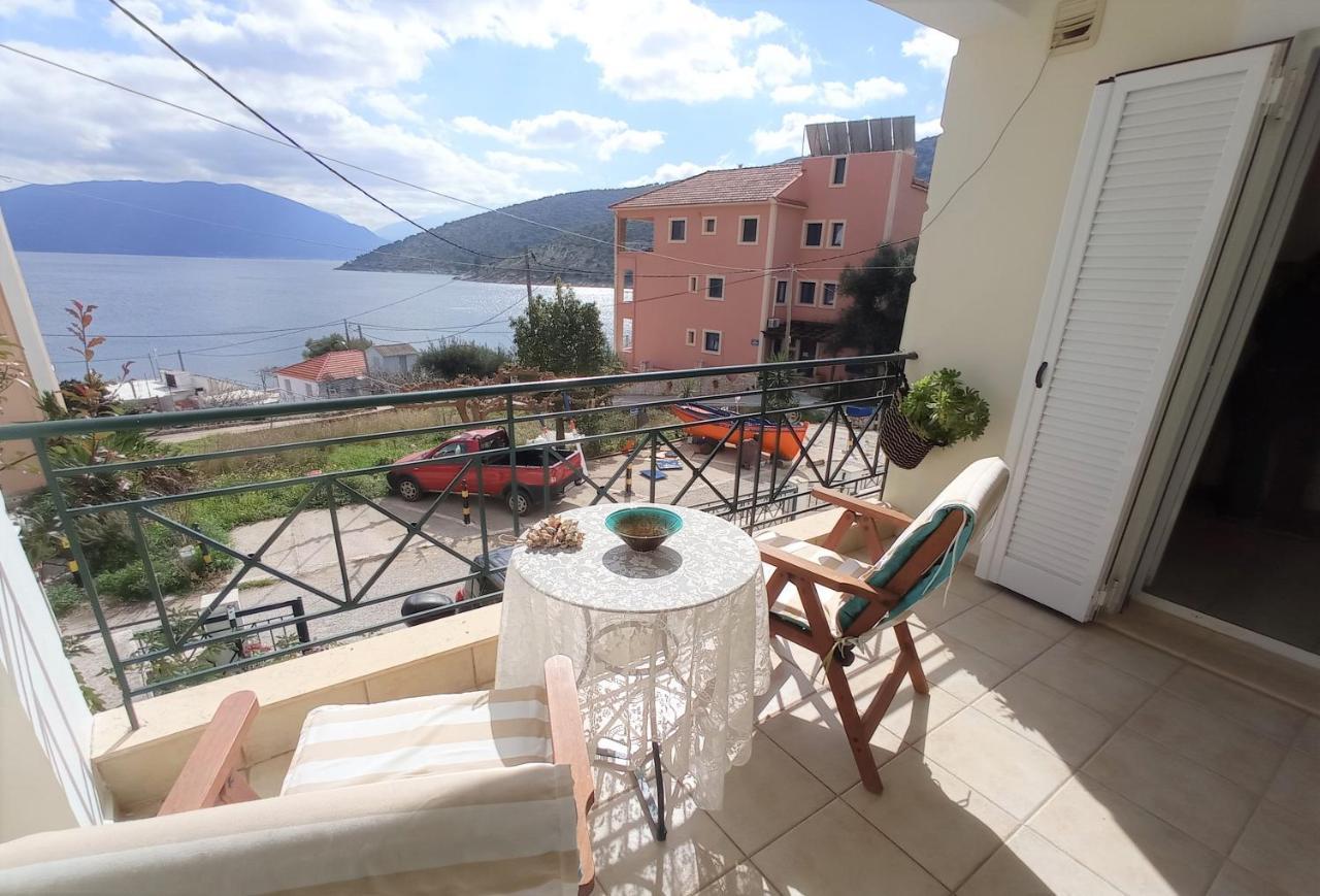 G Apartment In Agia Efimia Eksteriør billede